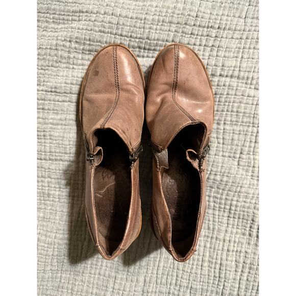 Born Famke Taupe Leather Clog Ankle Boots Women’s Size 7.5 - Picture 4 of 4